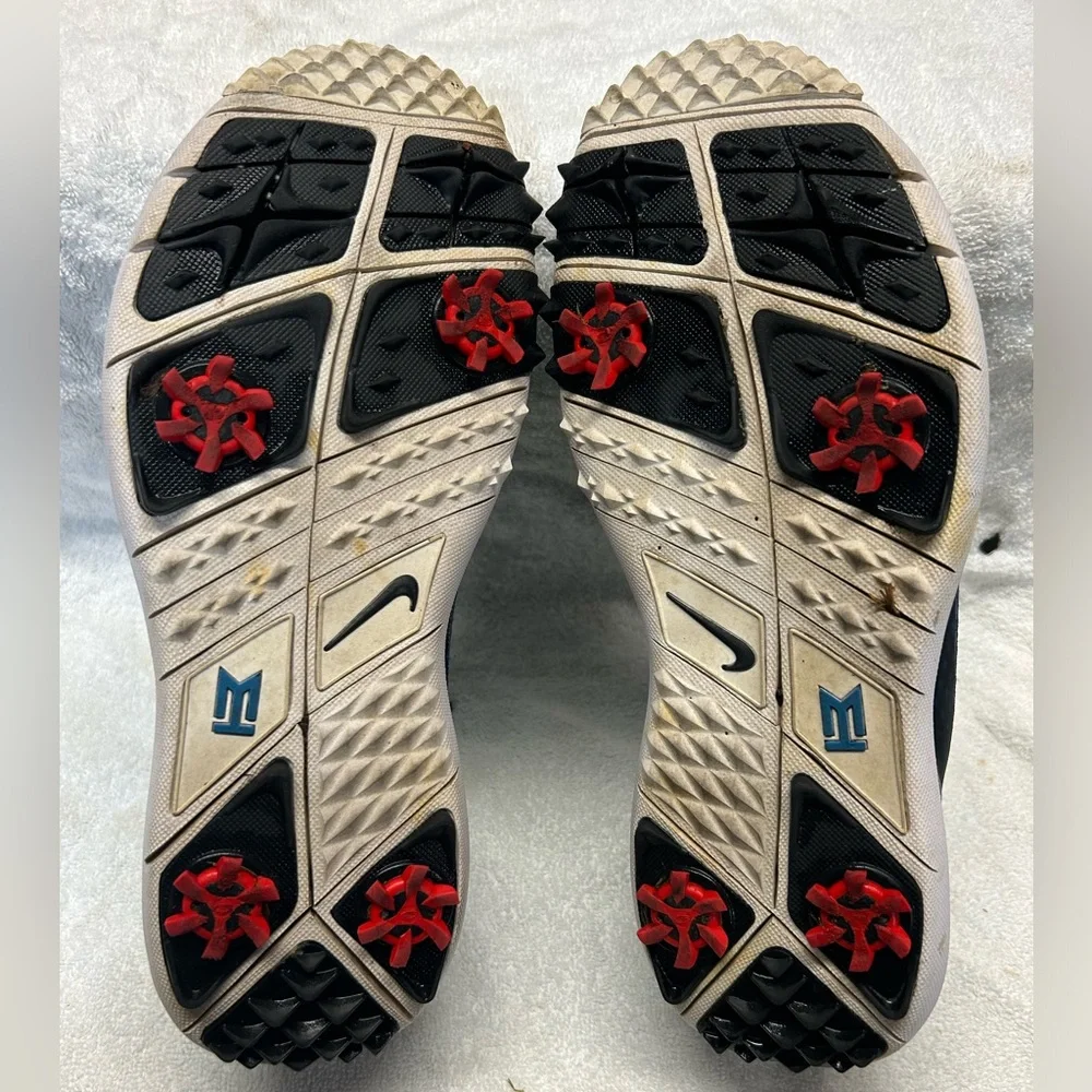 Nike golf shoes - Picture 3 of 5